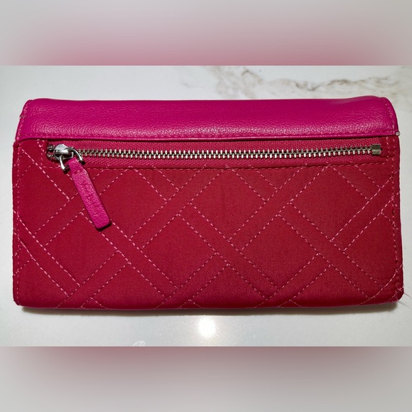 VERA BRADLEY Vintage Hot pink, faux leather trim wallet - Picture 5 of 5
